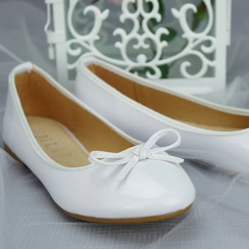 Ballerines bébé fille vernies blanches