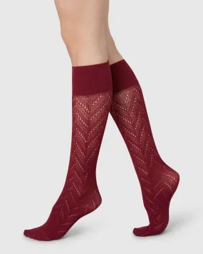 Chaussettes hautes en matières recyclées | rouge "ina pointelle knee-highs - red mahogany" femme