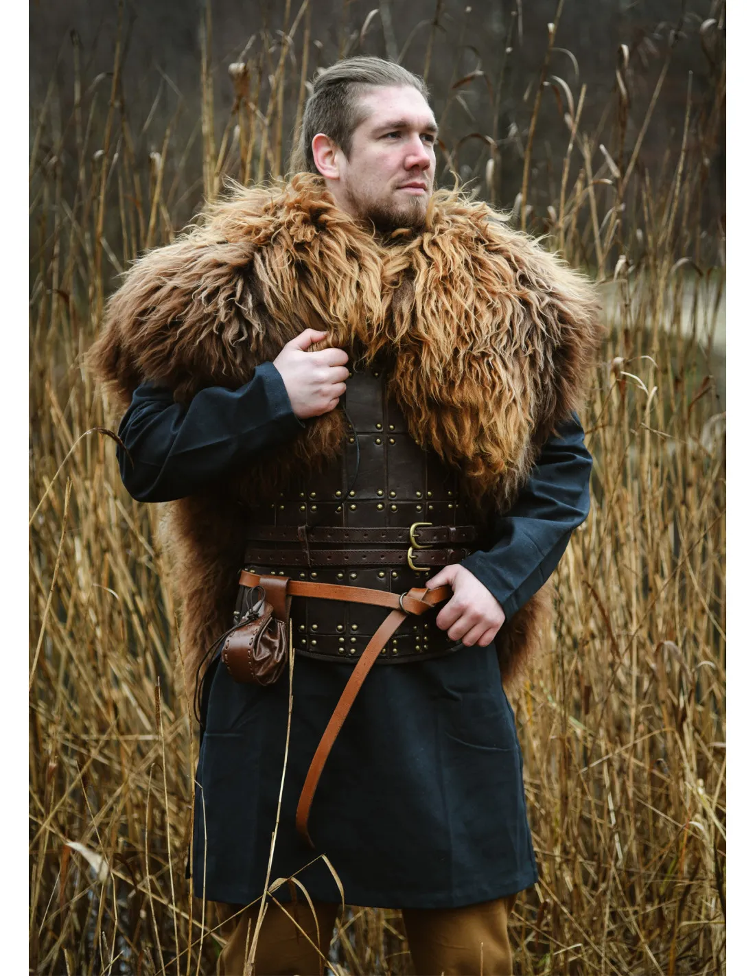 Peau de Berserker marron pour guerriers (130x60 cm.) ⚔️ Boutique Épées