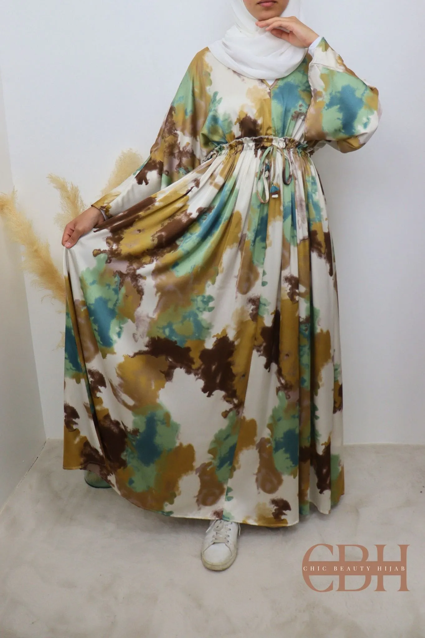 Robe longue imprimée satin Sofia verte
