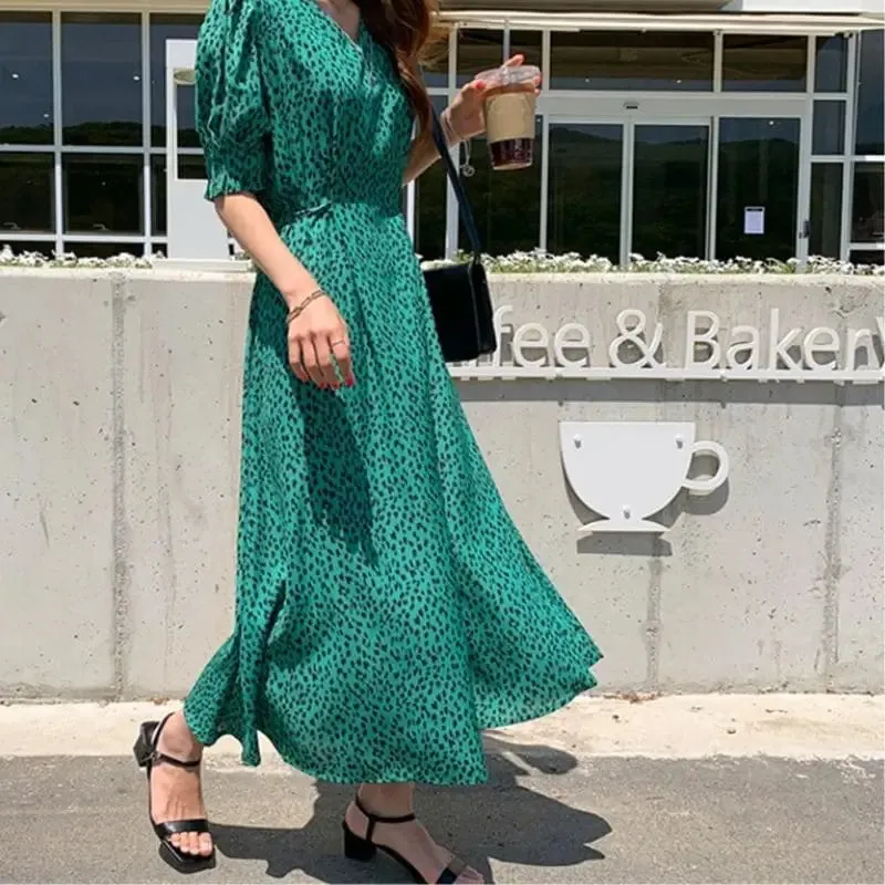 Robe motif léopard élégante bleue