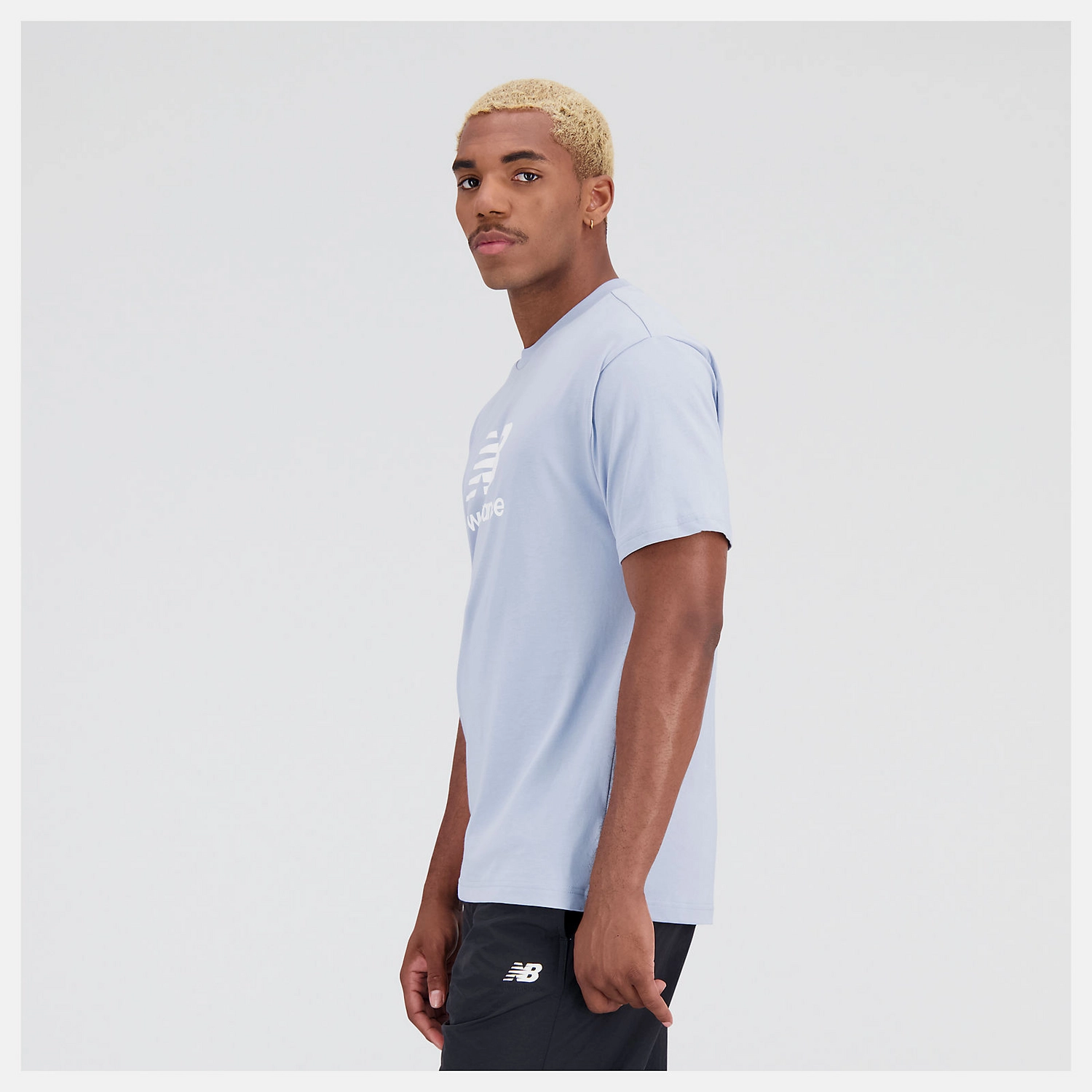 T-Shirt New Balance Homme Essentials Stacked Logo Cotton Light Artic Grey