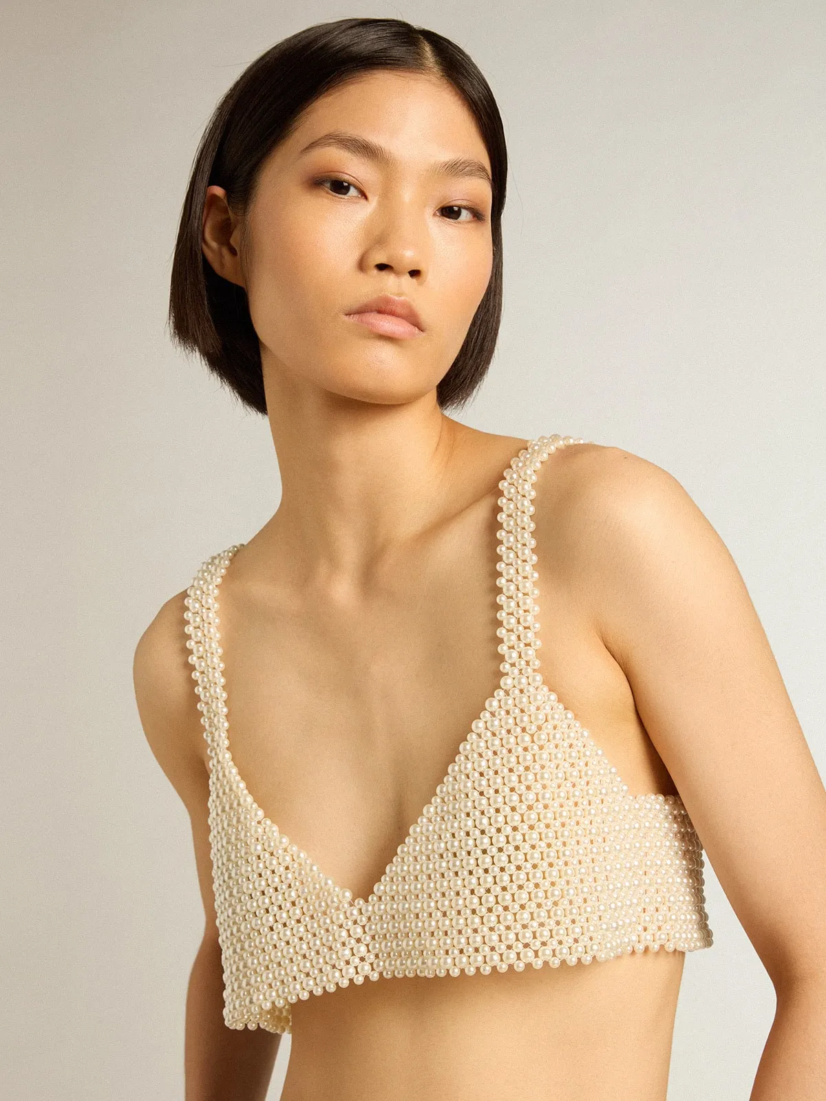 Top femme en fil de perles